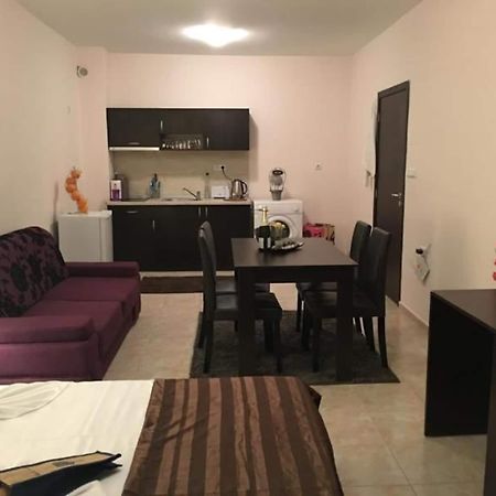 Arizona Del Mar Apartment Поморие Екстериор снимка