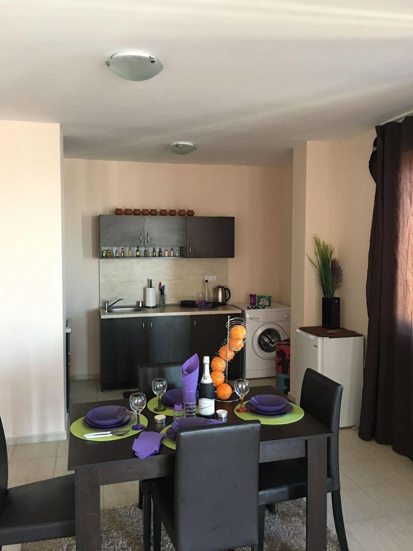 Arizona Del Mar Apartment Поморие Екстериор снимка