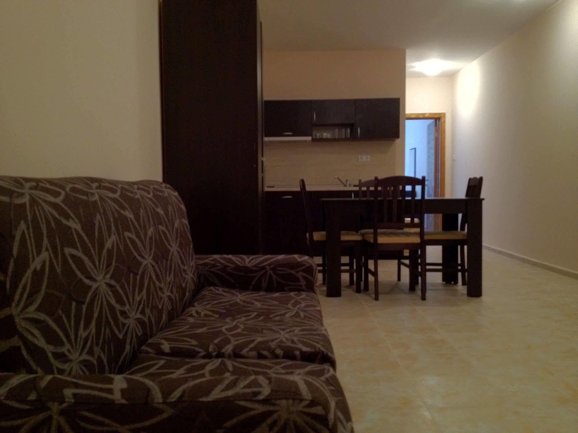 Arizona Del Mar Apartment Поморие Екстериор снимка