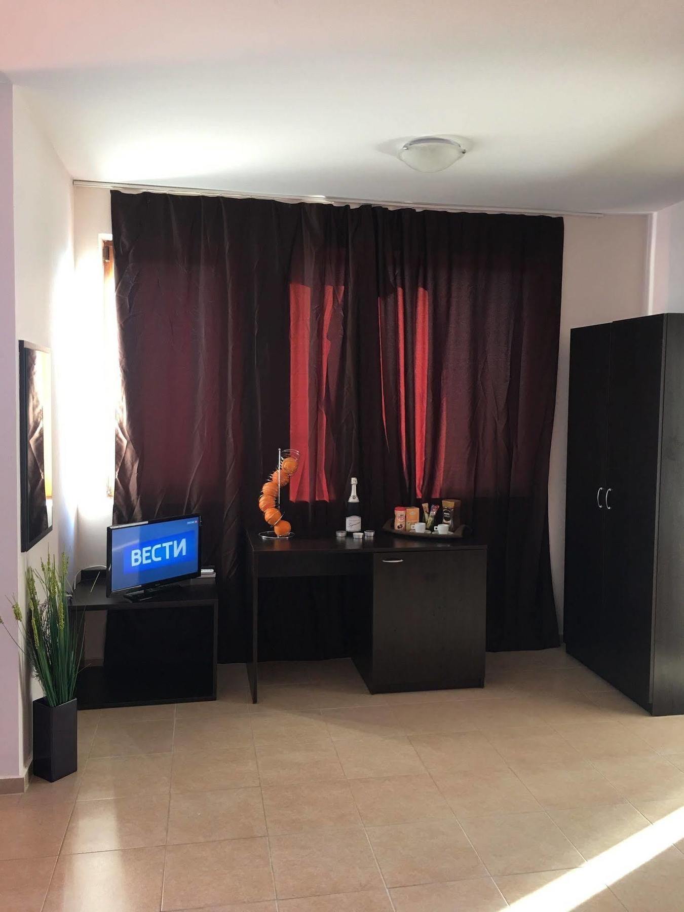 Arizona Del Mar Apartment Поморие Екстериор снимка
