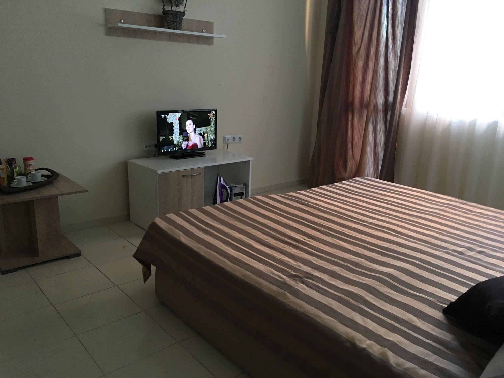 Arizona Del Mar Apartment Поморие Екстериор снимка